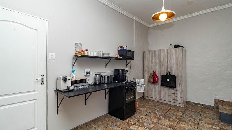 7 Bedroom Property for Sale in Dana Bay Western Cape